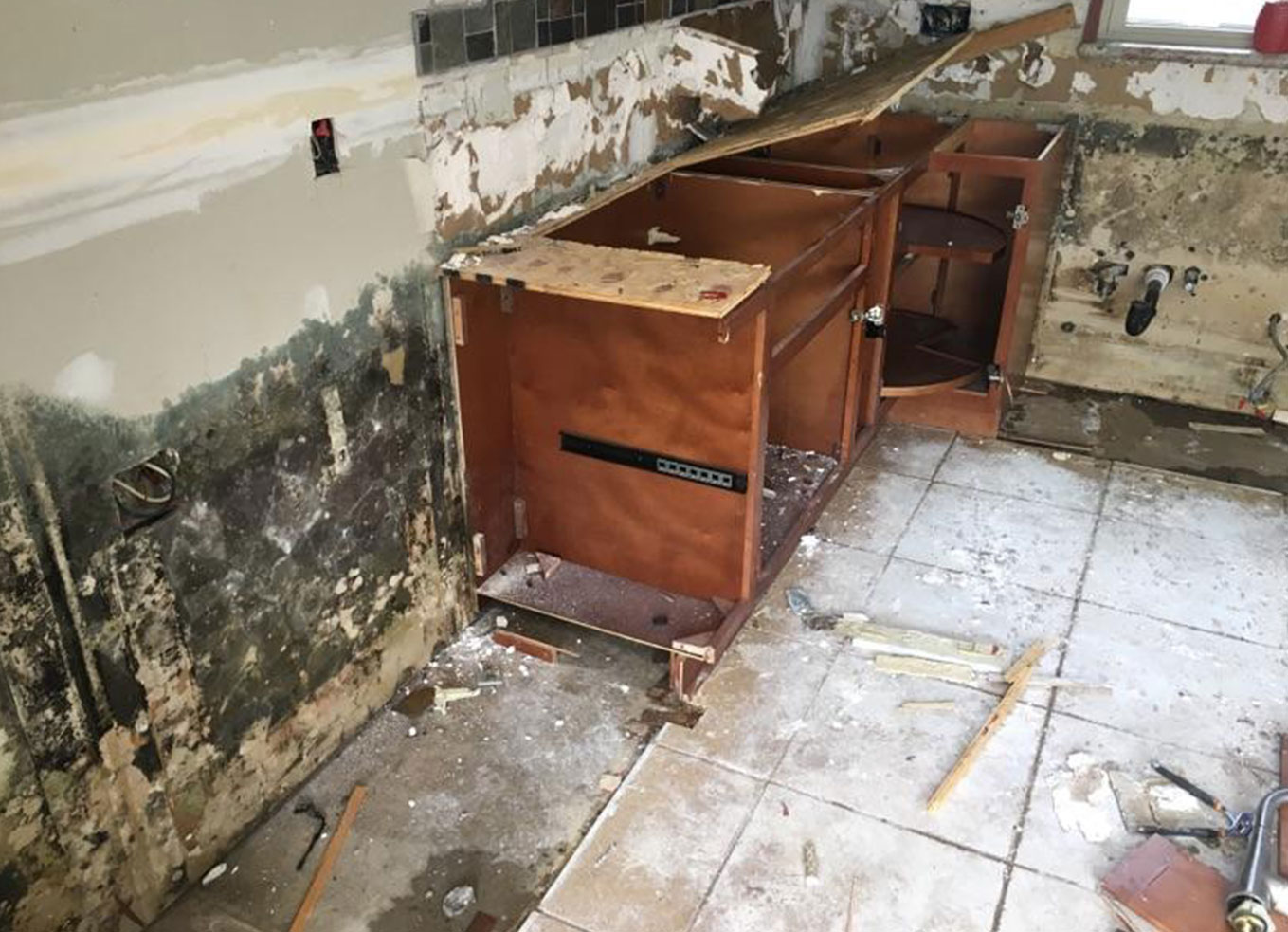 Genesis Cleaning & Restoration LLC
